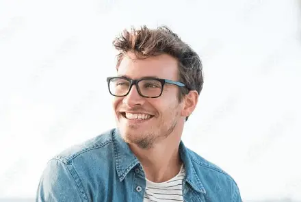 Profils d'hommes célibataires Niort, agence matrimoniale Unicis Niort